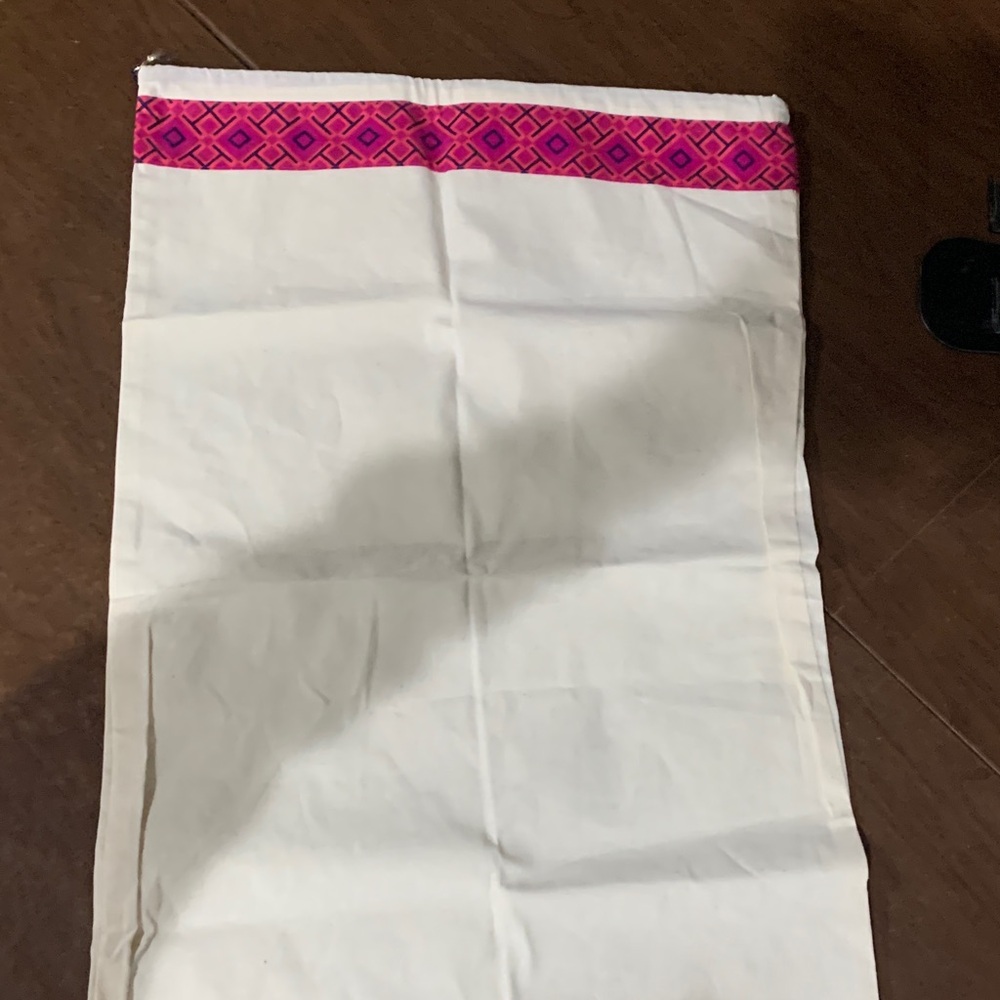 New no tags Tory Burch Cream and Pink  large boot Bag